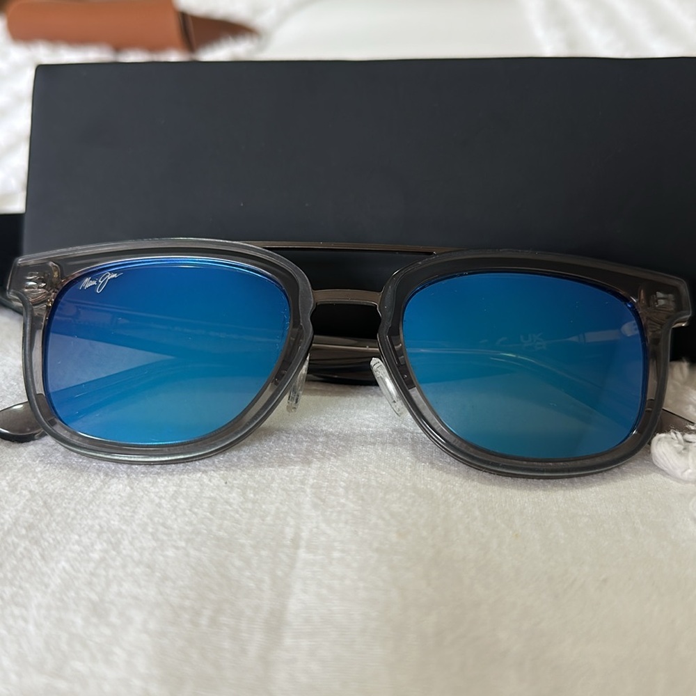 Maui Jim Relaxation Mode Sunglasses - Picture 7 of 7